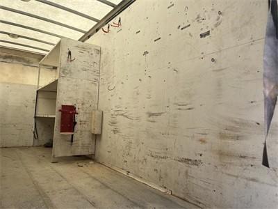 Ford Super Duty F-650 Pro Loader Vehicle Full-screen Gallery Image 11