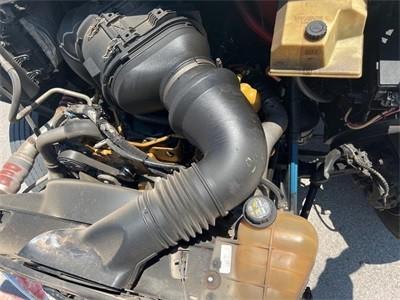 Ford Super Duty F-650 Pro Loader Vehicle Full-screen Gallery Image 13