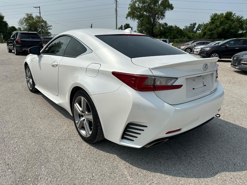 Lexus RC 300 Vehicle Full-screen Gallery Image 5