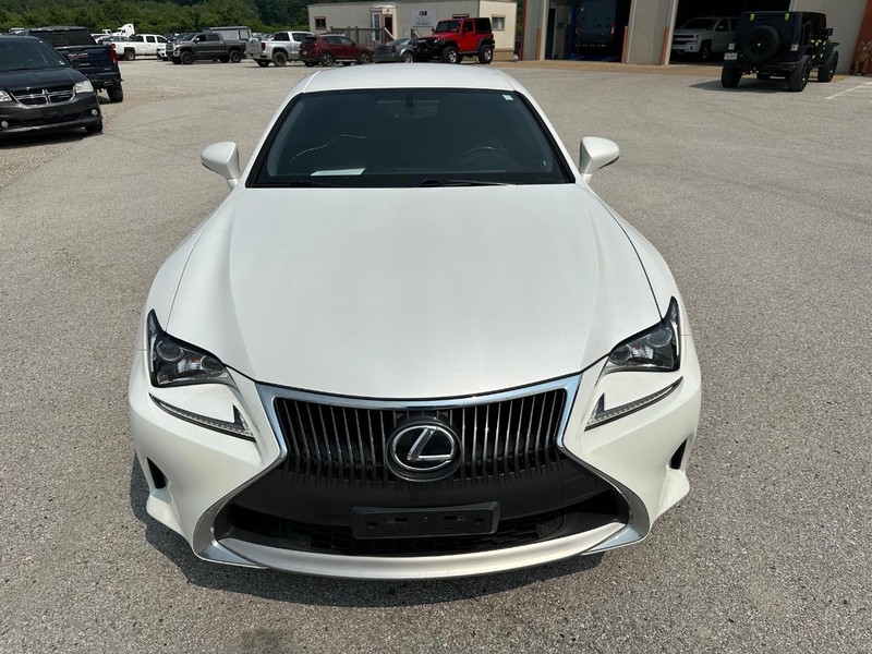 Lexus RC 300 Vehicle Full-screen Gallery Image 7