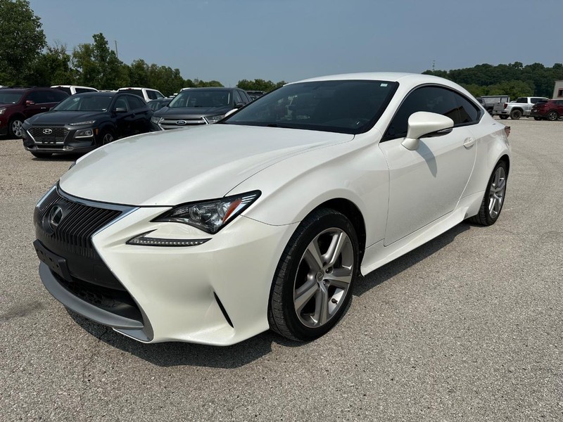 Lexus RC 300 Vehicle Full-screen Gallery Image 9