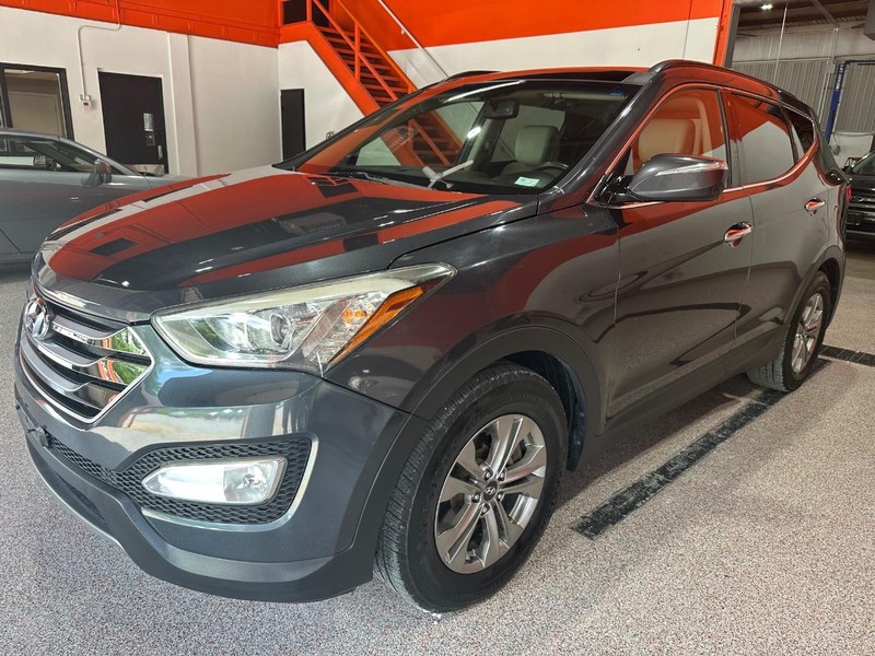 Hyundai Santa Fe Sport Vehicle Full-screen Gallery Image 5
