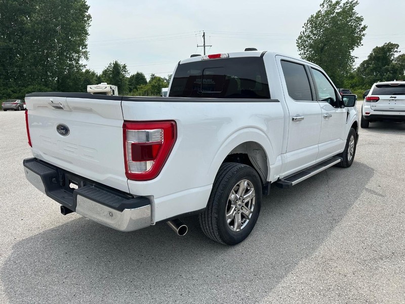Ford F-150 Vehicle Full-screen Gallery Image 3
