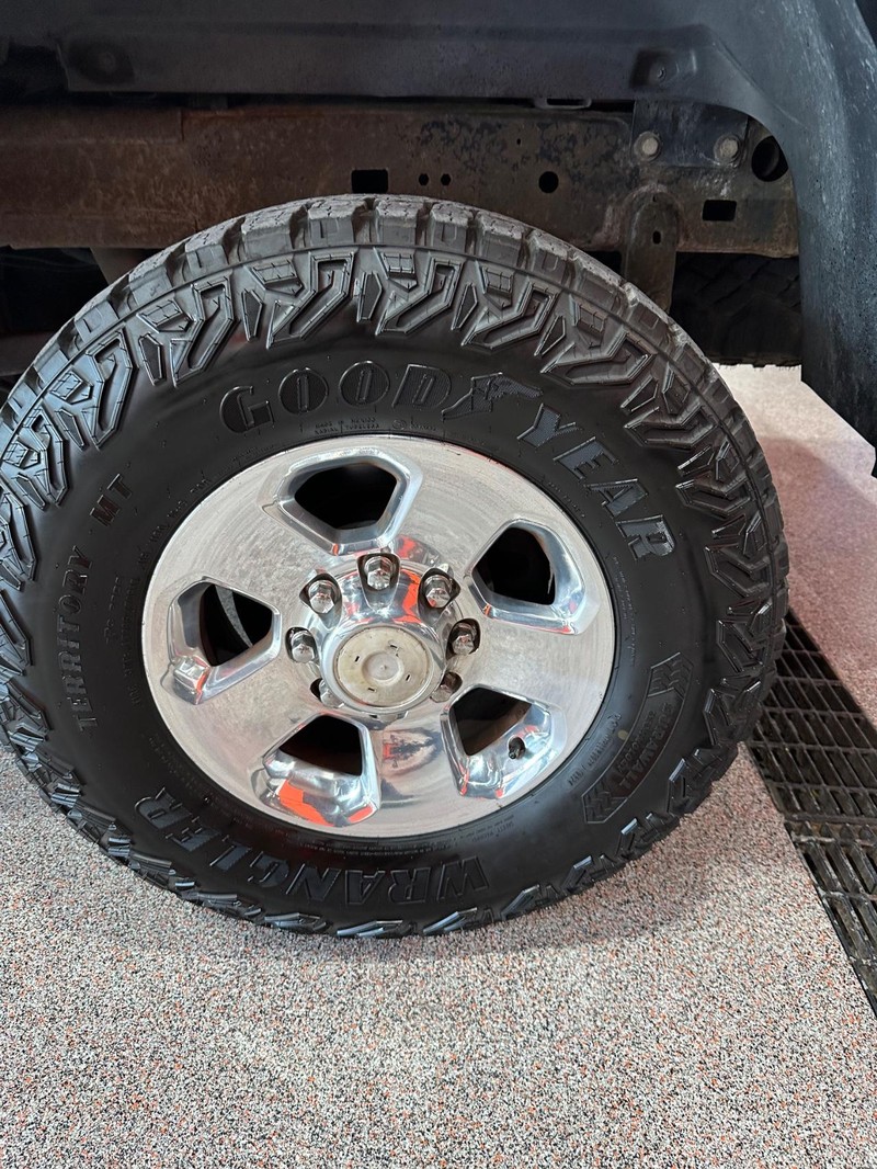 Ram 2500 Vehicle Full-screen Gallery Image 12