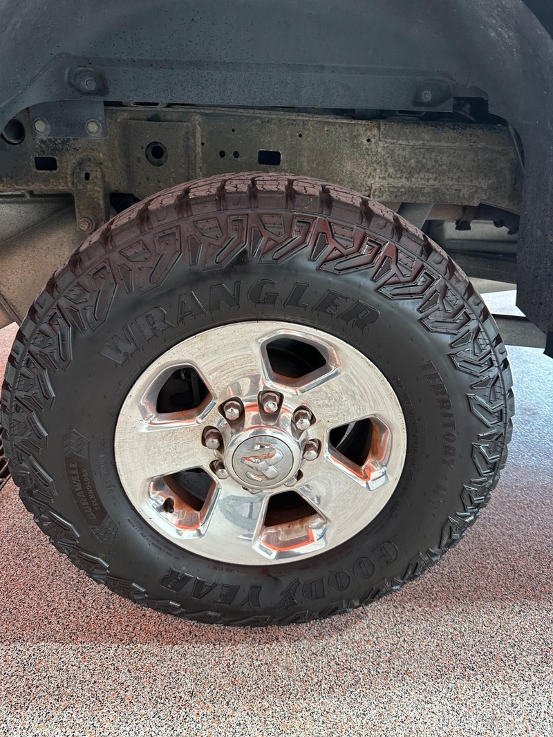 Ram 2500 Vehicle Full-screen Gallery Image 20