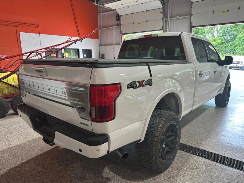 Ford F-150 Vehicle Full-screen Gallery Image 3