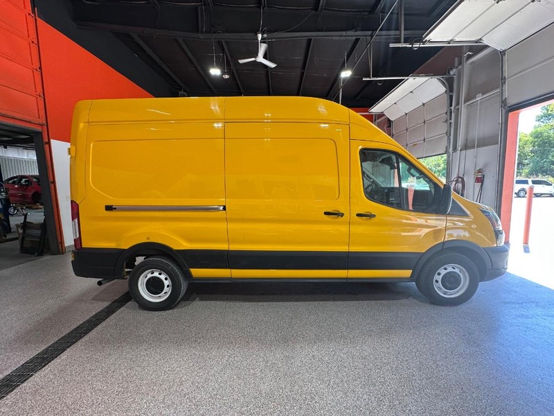 Ford Transit Cargo Van Vehicle Full-screen Gallery Image 2