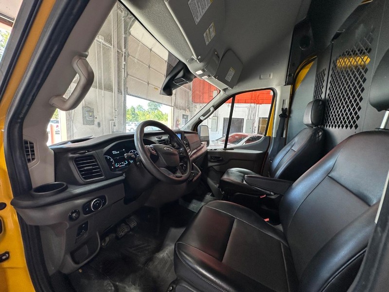 Ford Transit Cargo Van Vehicle Full-screen Gallery Image 9