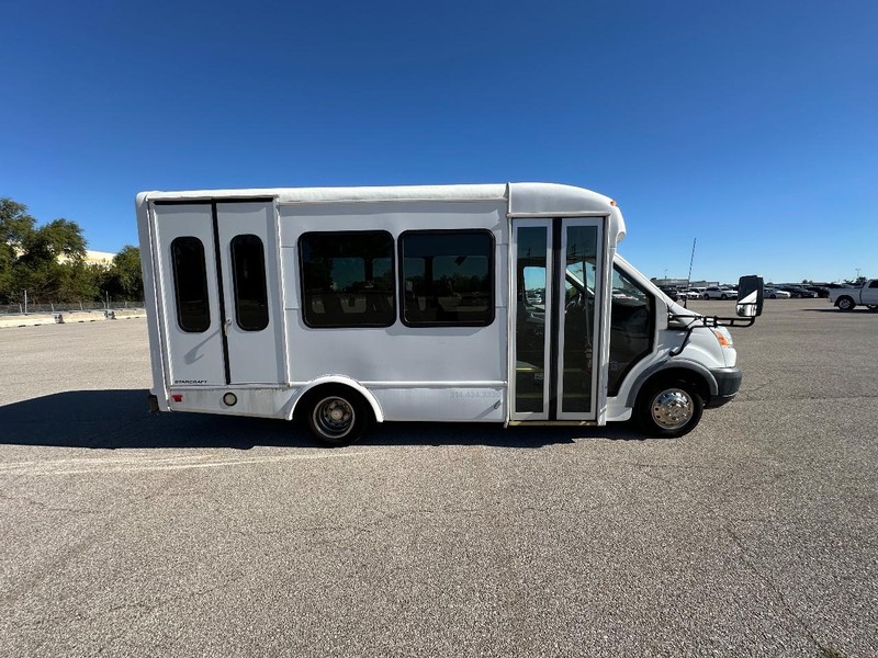 Ford Transit Cutaway Vehicle Full-screen Gallery Image 2