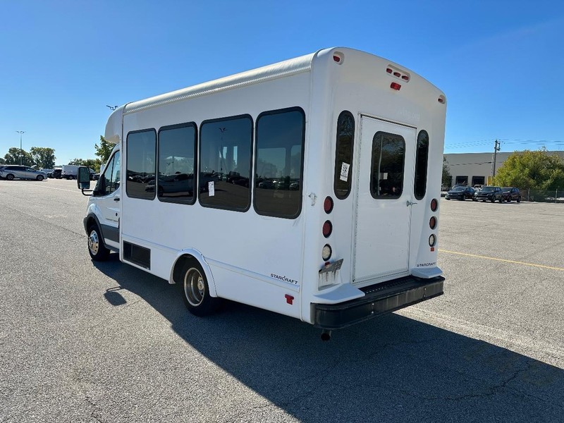 Ford Transit Cutaway Vehicle Full-screen Gallery Image 5