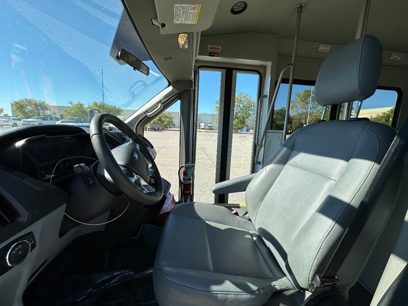 Ford Transit Cutaway Vehicle Full-screen Gallery Image 12