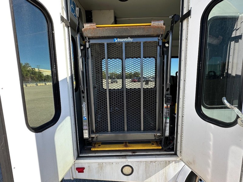 Ford Transit Cutaway Vehicle Full-screen Gallery Image 14