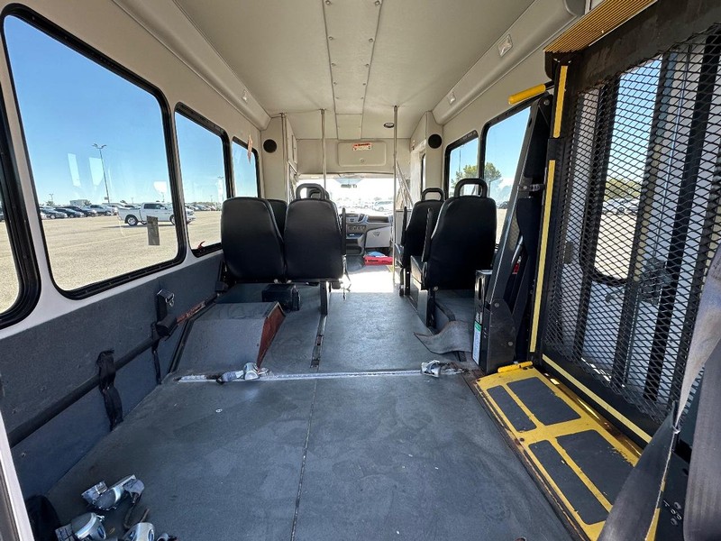 Ford Transit Cutaway Vehicle Full-screen Gallery Image 15