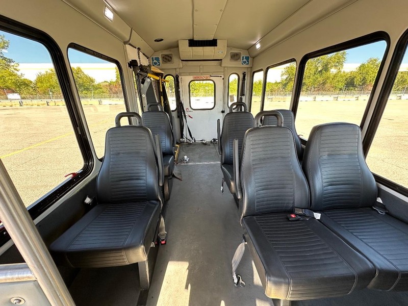 Ford Transit Cutaway Vehicle Full-screen Gallery Image 20