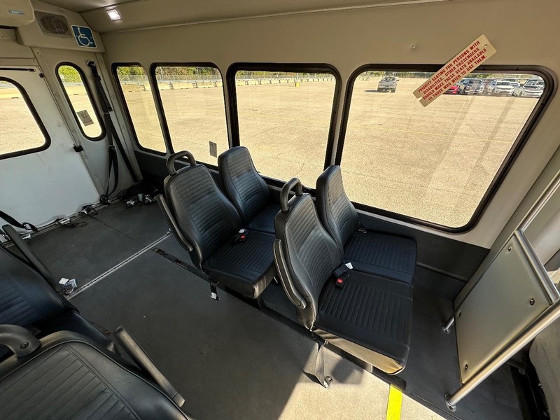 Ford Transit Cutaway Vehicle Full-screen Gallery Image 24