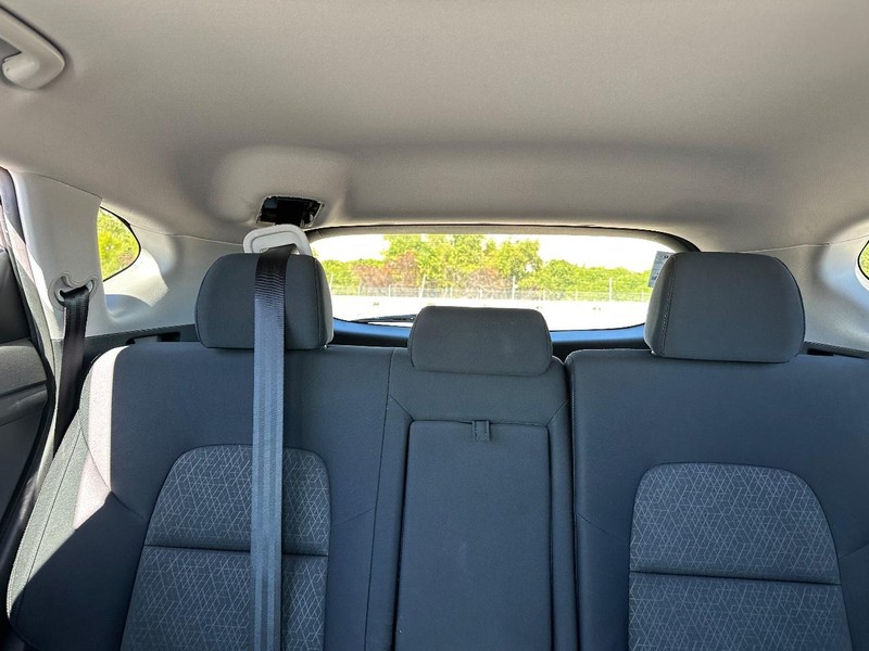 Hyundai Tucson Vehicle Full-screen Gallery Image 22