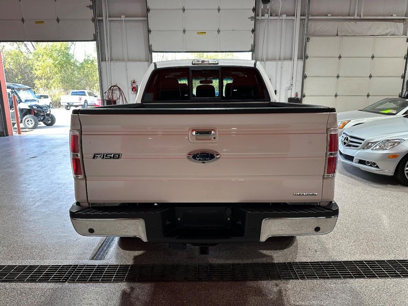 Ford F-150 Vehicle Full-screen Gallery Image 2