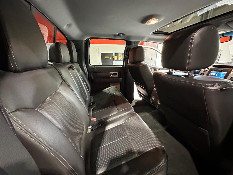 Ford F-150 Vehicle Full-screen Gallery Image 13