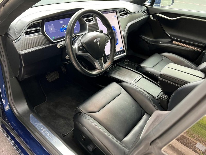 Tesla Model S 100D (AWD) Vehicle Image 05