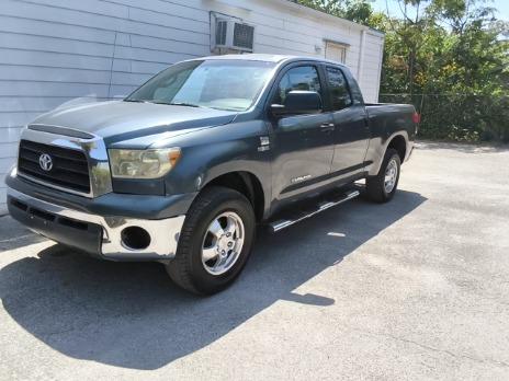 Toyota Tundra SR5 - San Antonio TX