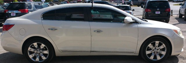 Buick LaCrosse CXS - Kerrville TX