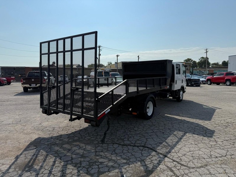 Chevrolet 4500 HG LCF Gas Vehicle Full-screen Gallery Image 3