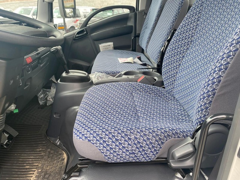 Chevrolet 4500 HG LCF Gas Vehicle Full-screen Gallery Image 8