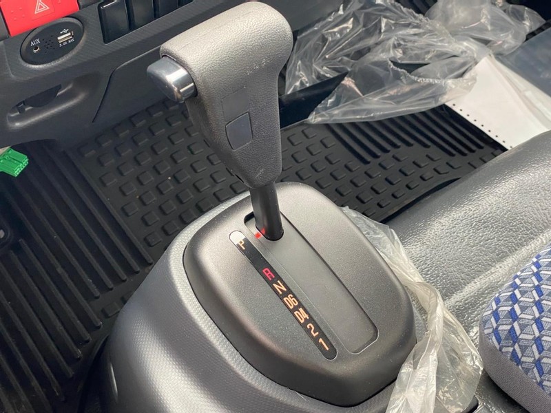 Chevrolet 4500 HG LCF Gas Vehicle Full-screen Gallery Image 10