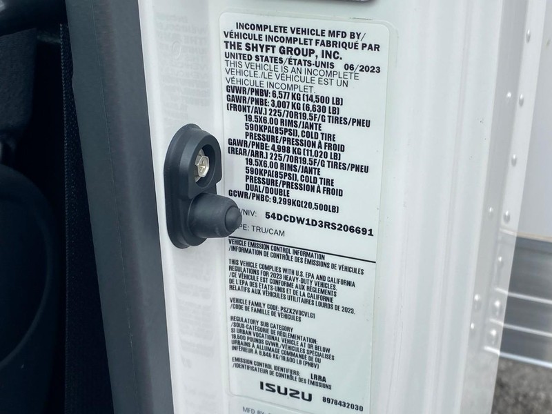 Chevrolet 4500 HG LCF Gas Vehicle Full-screen Gallery Image 12