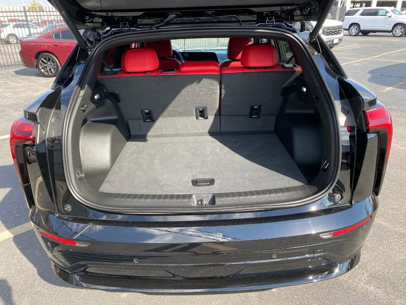 Chevrolet Blazer EV Vehicle Full-screen Gallery Image 10