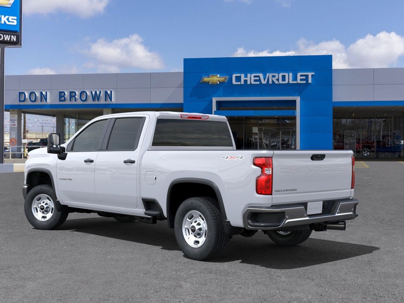 Chevrolet Silverado 2500 HD Vehicle Full-screen Gallery Image 3