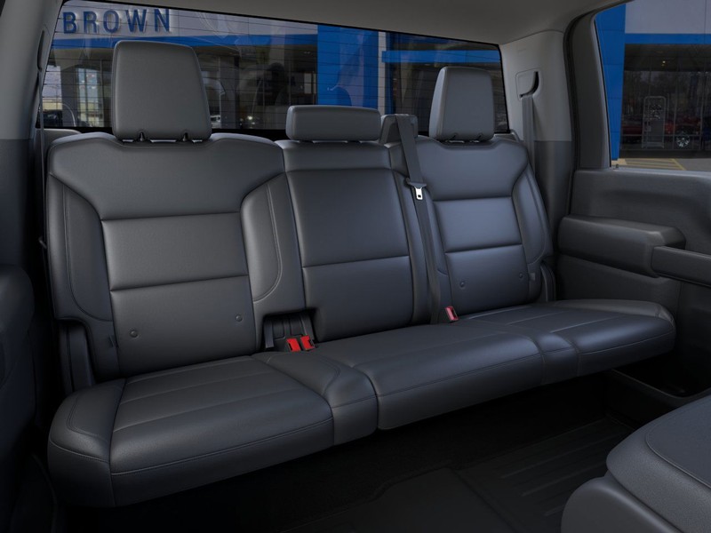 Chevrolet Silverado 2500 HD Vehicle Full-screen Gallery Image 17