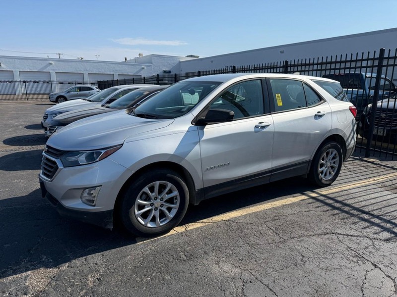 Chevrolet Equinox Vehicle Full-screen Gallery Image 6