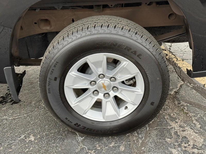 Chevrolet Silverado 1500 Vehicle Full-screen Gallery Image 7