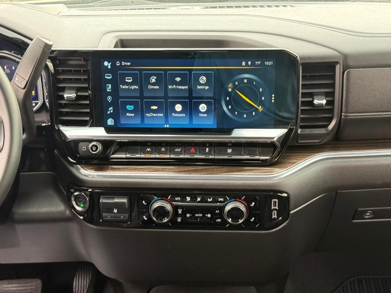 Chevrolet Silverado 1500 Vehicle Full-screen Gallery Image 19