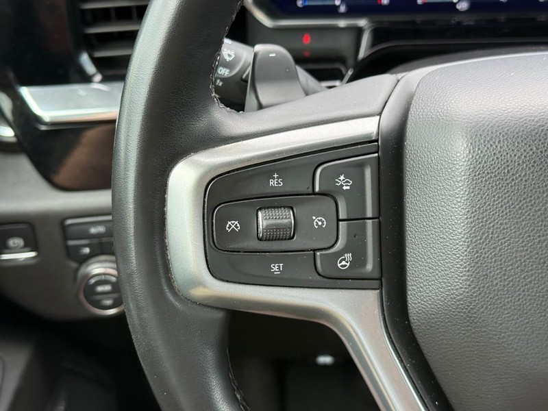 Chevrolet Silverado 1500 Vehicle Full-screen Gallery Image 21