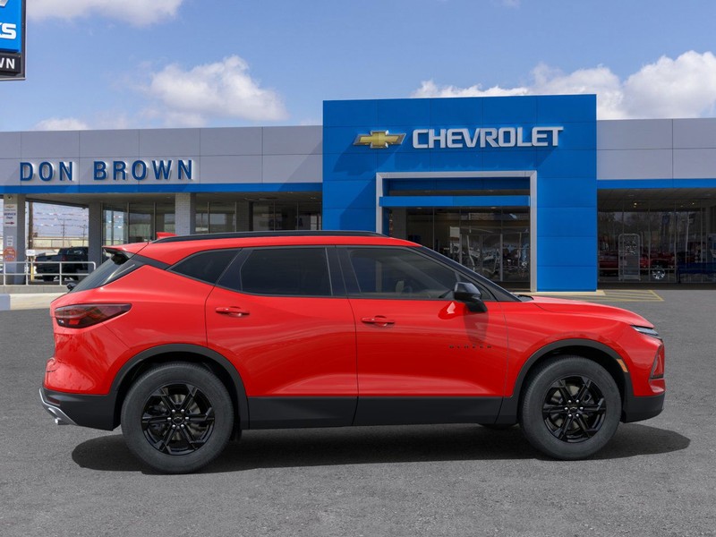 Chevrolet Blazer Vehicle Full-screen Gallery Image 5