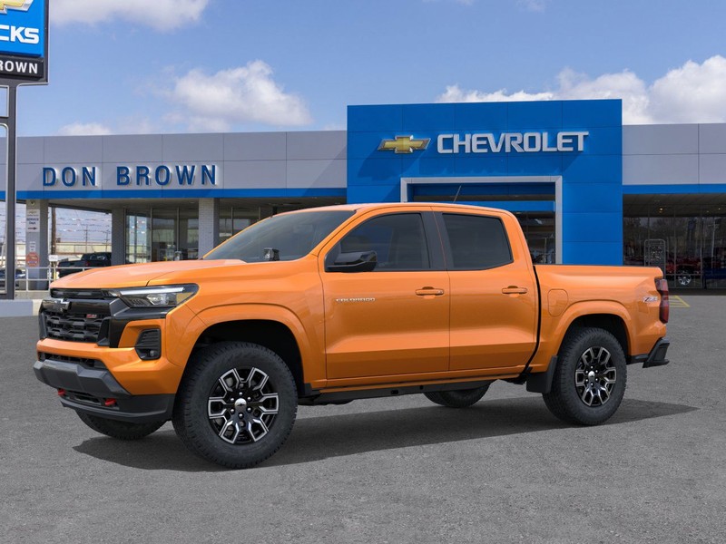 Chevrolet Colorado Vehicle Full-screen Gallery Image 2