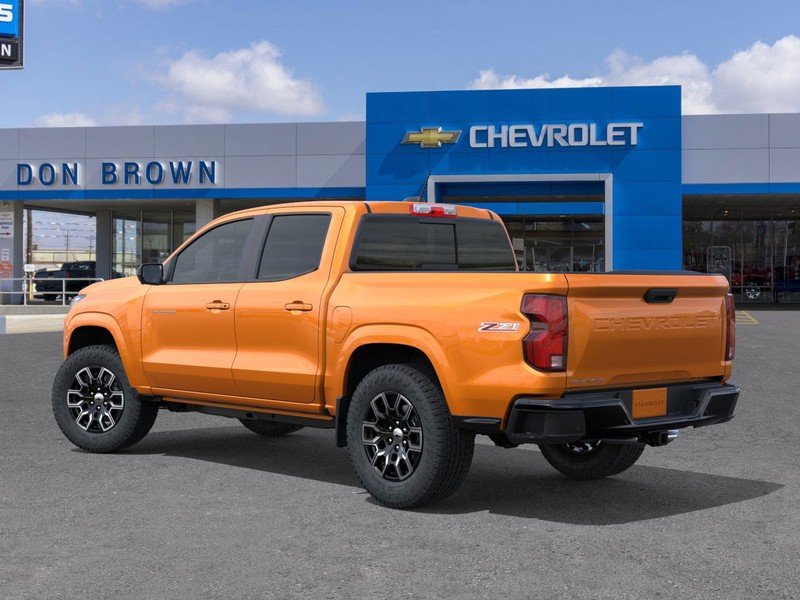 Chevrolet Colorado Vehicle Full-screen Gallery Image 3
