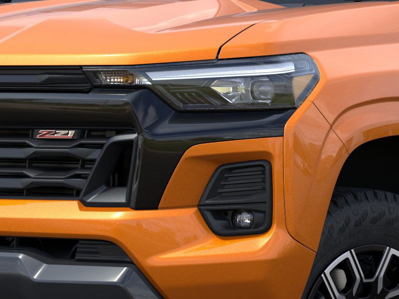 Chevrolet Colorado Vehicle Full-screen Gallery Image 10