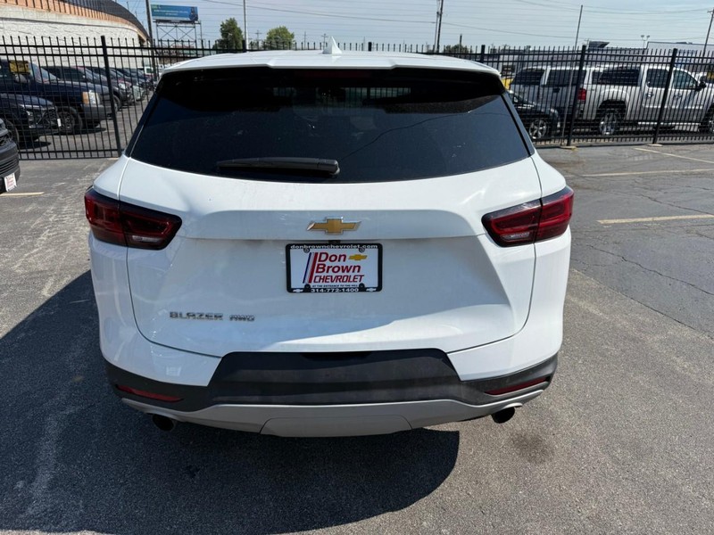 Chevrolet Blazer Vehicle Full-screen Gallery Image 10