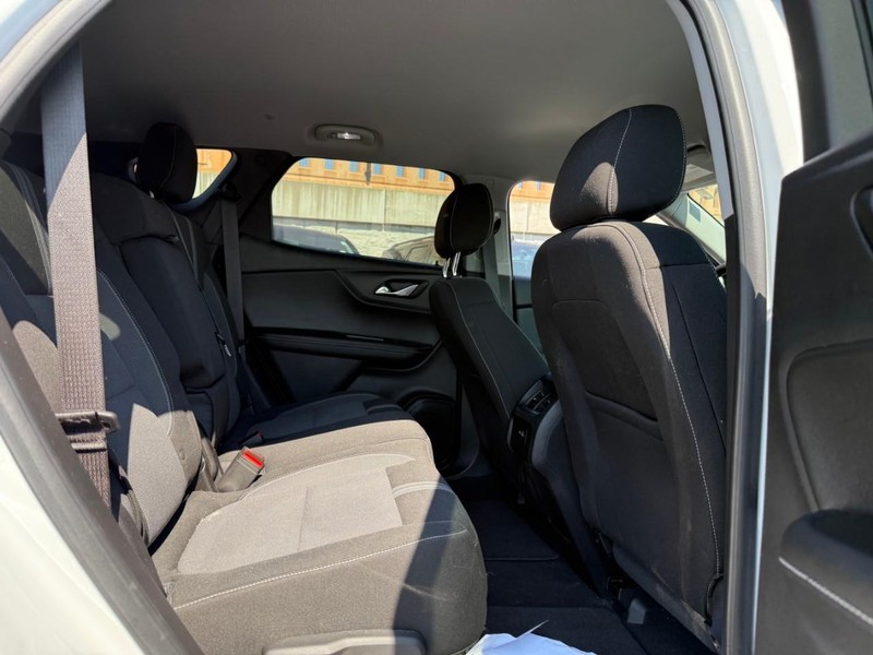 Chevrolet Blazer Vehicle Full-screen Gallery Image 14