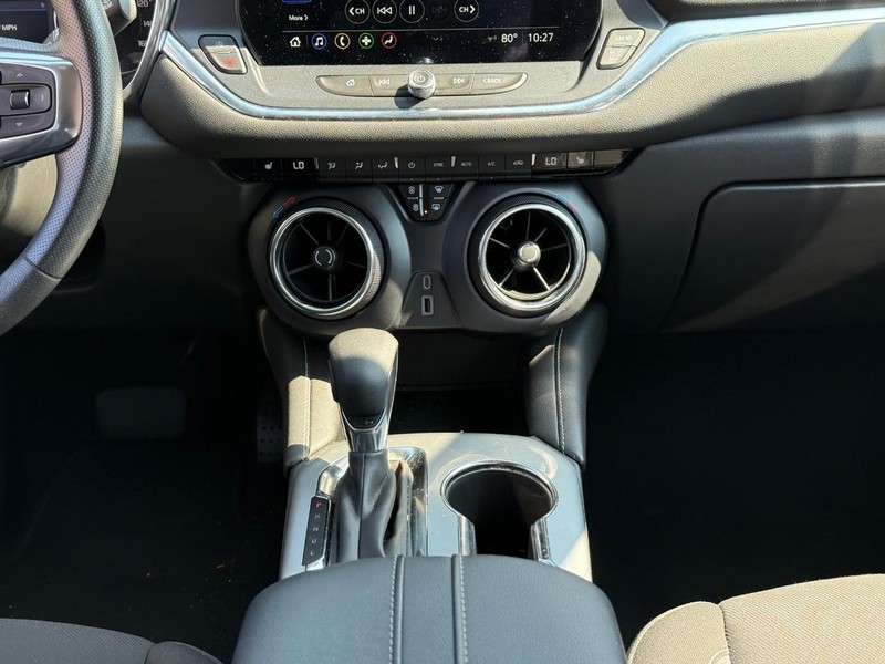 Chevrolet Blazer Vehicle Full-screen Gallery Image 19