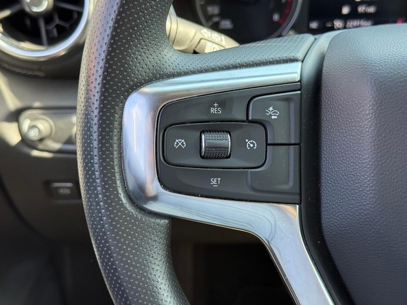 Chevrolet Blazer Vehicle Full-screen Gallery Image 23