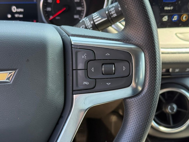 Chevrolet Blazer Vehicle Full-screen Gallery Image 24