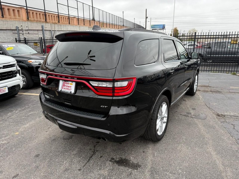 Dodge Durango Vehicle Full-screen Gallery Image 4