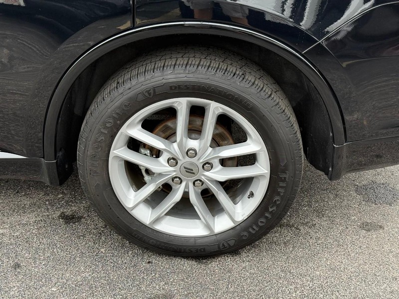 Dodge Durango Vehicle Full-screen Gallery Image 7