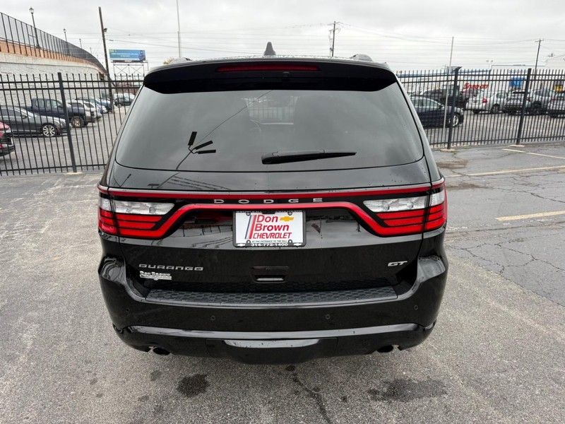 Dodge Durango Vehicle Full-screen Gallery Image 11