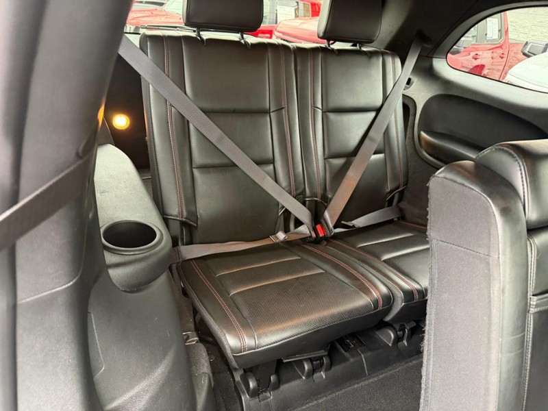 Dodge Durango Vehicle Full-screen Gallery Image 17