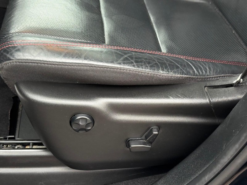 Dodge Durango Vehicle Full-screen Gallery Image 25